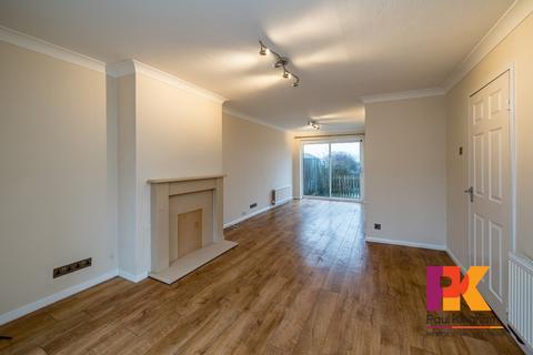 3 bedroom semi-detached house to rent, Estcourt Drive, Widmer End HP15