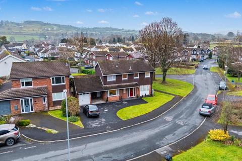 4 bedroom detached house for sale, Elm Drive, Llanellen, Abergavenny, NP7