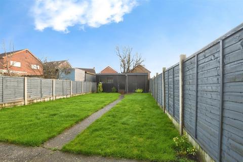 3 bedroom end of terrace house for sale, New Road, Hull HU12