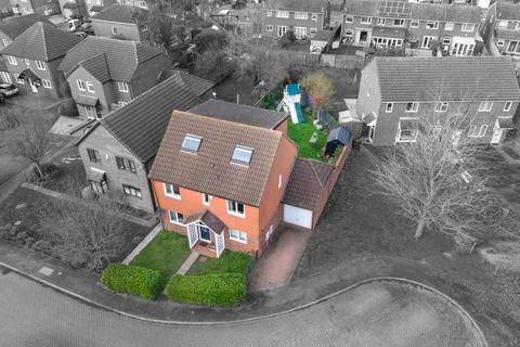 6 bedroom detached house for sale, Tenby Way, St. Neots PE19