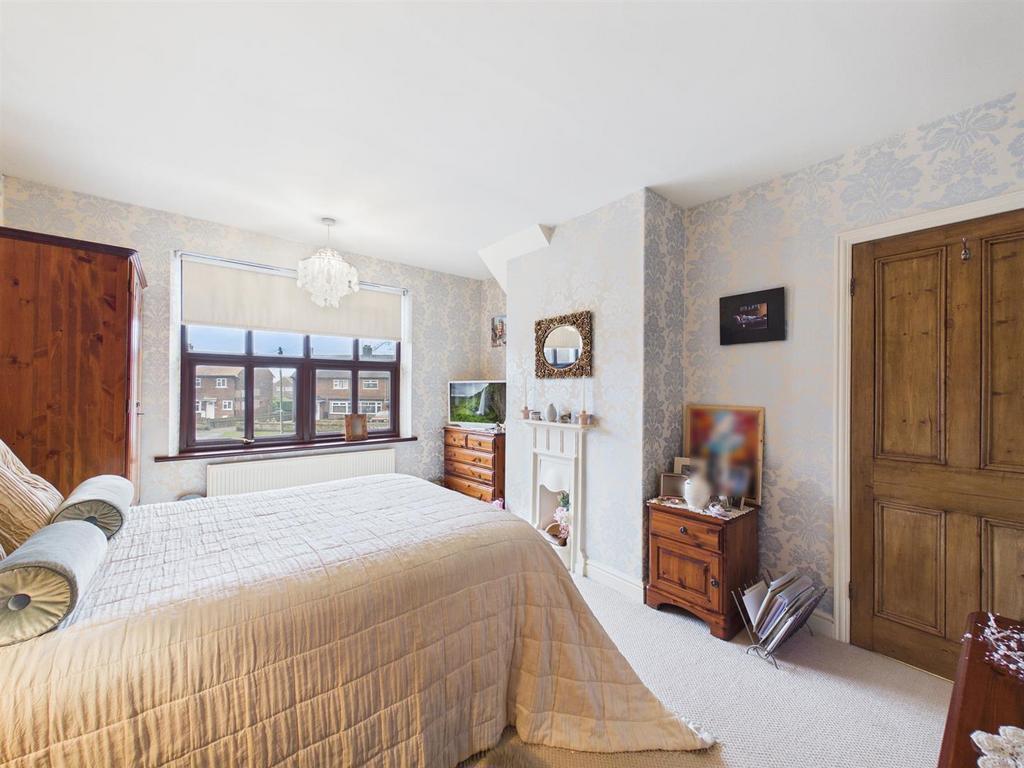 Bedroom: