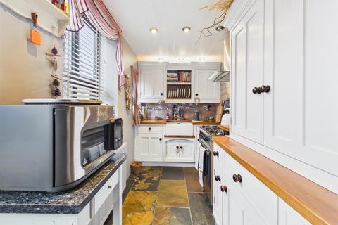 3 bedroom end of terrace house for sale, Southsea Road North, Flamborough