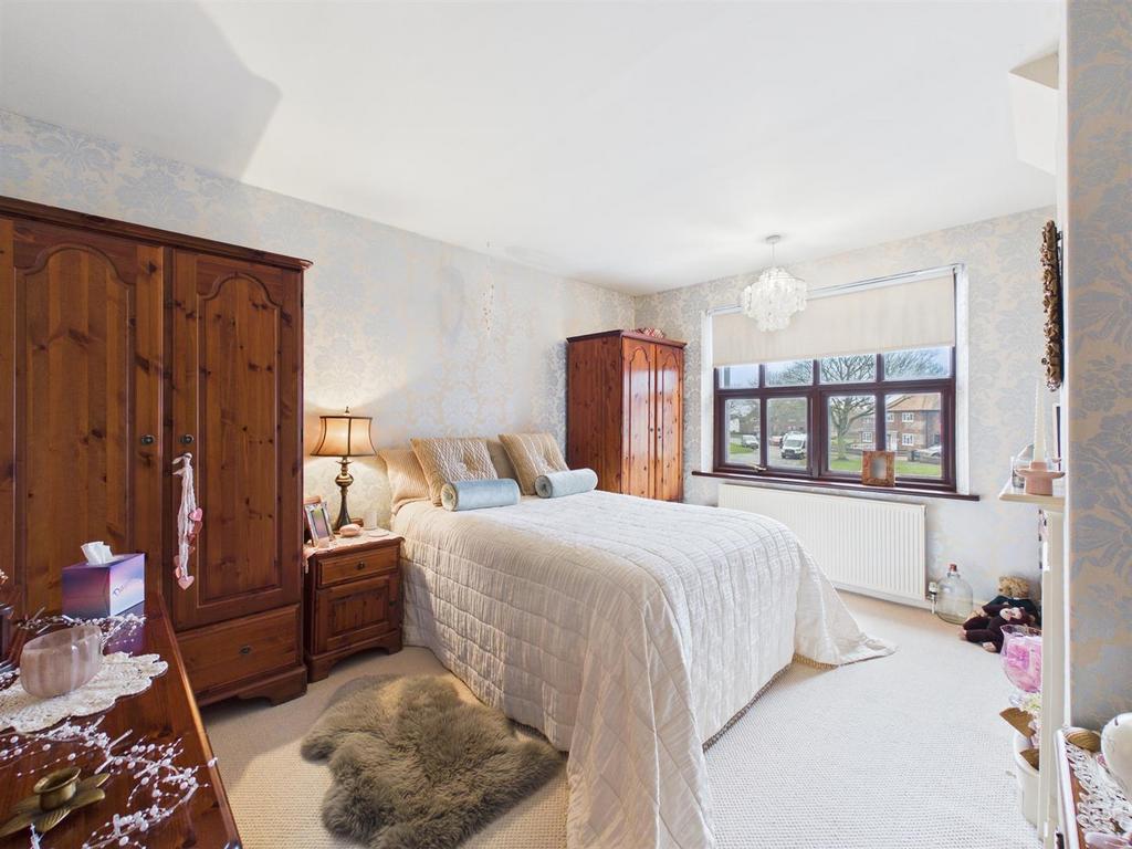 Bedroom: