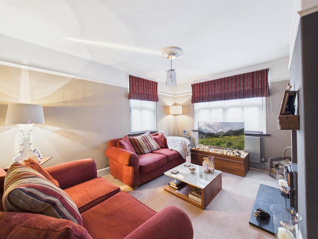 Lounge: