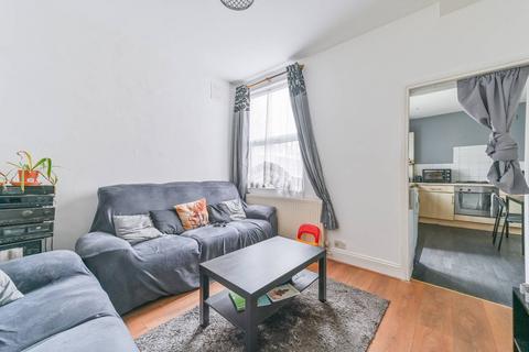3 bedroom end of terrace house for sale, Lakehall Road, Thornton Heath, CR7