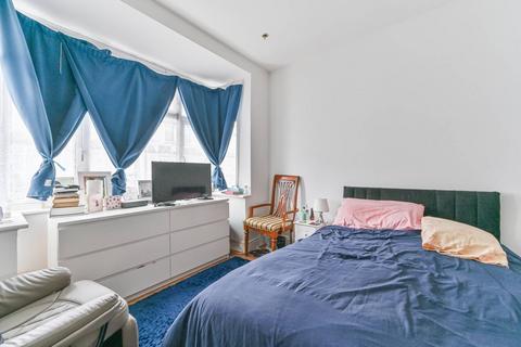 3 bedroom end of terrace house for sale, Lakehall Road, Thornton Heath, CR7