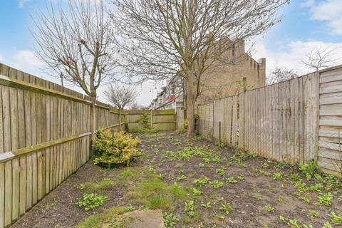 3 bedroom end of terrace house for sale, Lakehall Road, Thornton Heath, CR7