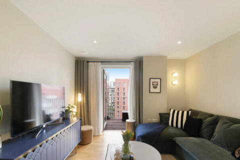 2 bedroom apartment to rent, Logan Close, London E20