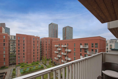 2 bedroom apartment to rent, Logan Close, London E20