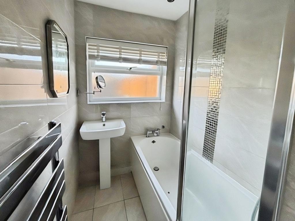 5fa7b117-Bath