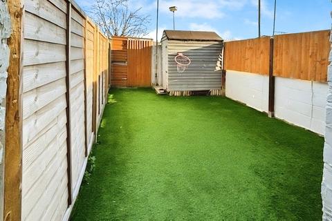 3 bedroom terraced house to rent, Jefferson Road, Sheerness ME12