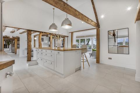 4 bedroom detached house for sale, The Broadway, Dunmow