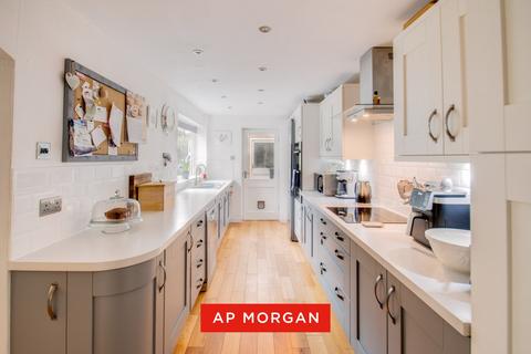 4 bedroom detached house for sale, Mount Pleasant, Kingswinford, West Midlands, DY6