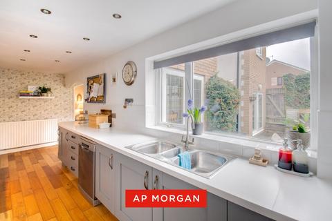 4 bedroom detached house for sale, Mount Pleasant, Kingswinford, West Midlands, DY6