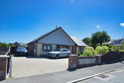3 bedroom detached bungalow for sale, BINSTEAD VILLAGE OUTSKIRTS