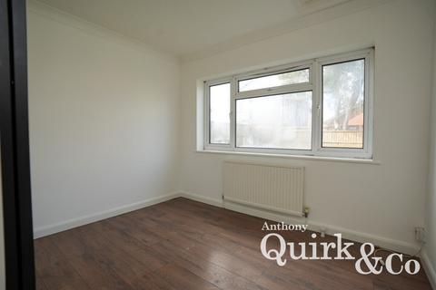undefined, Henson Avenue, Canvey Island, SS8
