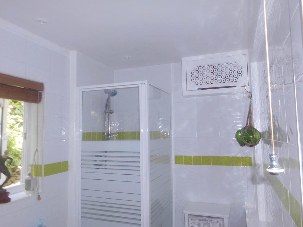 Shower/WC