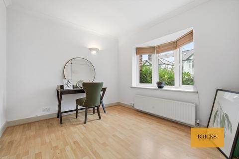 4 bedroom house for sale, Forest Drive, Woodford Green IG8