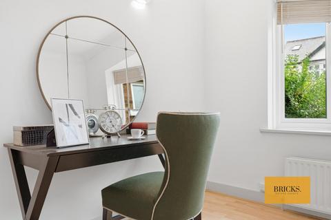 4 bedroom house for sale, Forest Drive, Woodford Green IG8