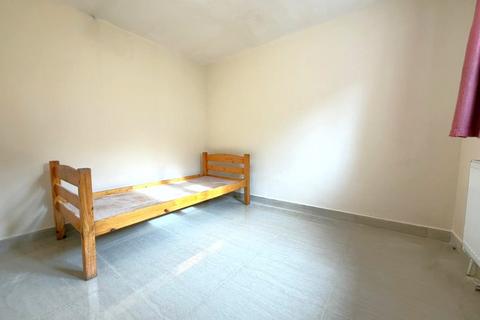 Bowrons Avenue, Wembley HA0