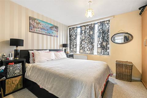 2 bedroom terraced house for sale, Galsworthy Road, Surrey KT16