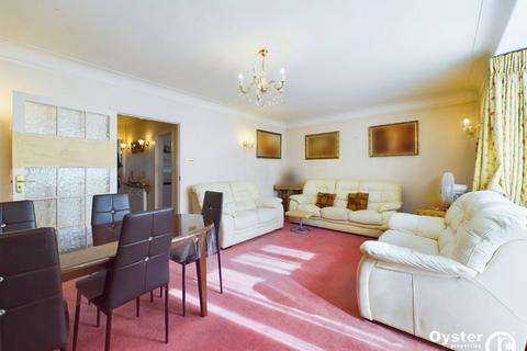 3 bedroom semi-detached house for sale, Brookdale, London, N11