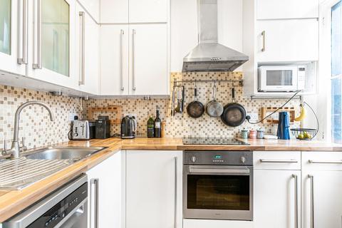 2 bedroom apartment for sale, College Court, College Crescent, Swiss Cottage, London NW3