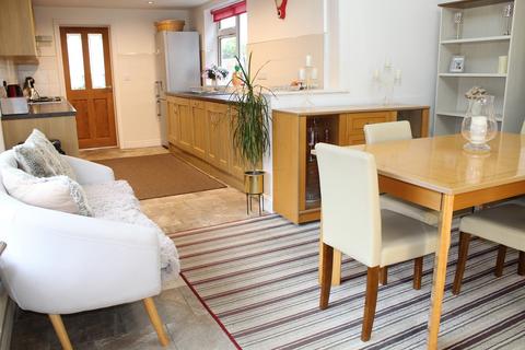 3 bedroom end of terrace house for sale, Mansfield Road, Alfreton, Derbyshire. DE55 7JL
