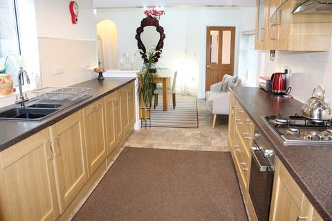 3 bedroom end of terrace house for sale, Mansfield Road, Alfreton, Derbyshire. DE55 7JL