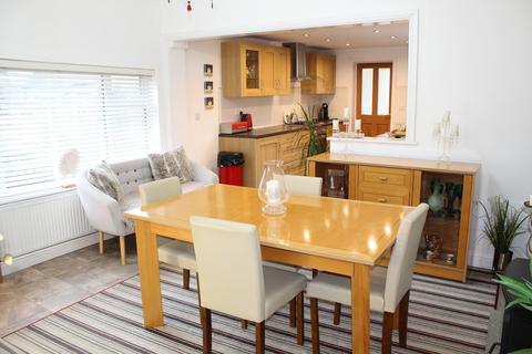3 bedroom end of terrace house for sale, Mansfield Road, Alfreton, Derbyshire. DE55 7JL