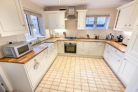 3 bedroom detached house for sale, Rosehill Avenue, Whittington
