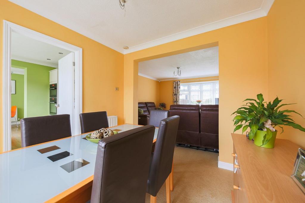 Dining area.jpg