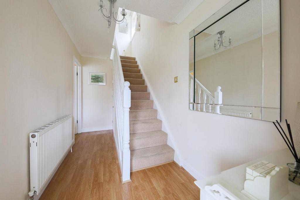 Entrance Hall-2.jpg
