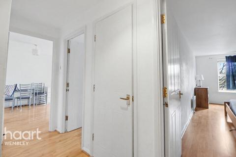 2 bedroom flat for sale, Off Preston Road