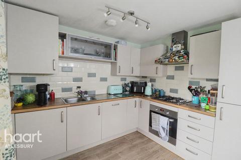 3 bedroom semi-detached house for sale, Laxton Road, Aylesbury