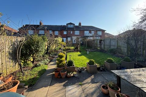4 bedroom terraced house for sale, Links Avenue, Whitley Bay, Tyne and Wear, NE26 3UH