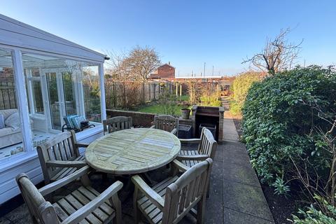 4 bedroom terraced house for sale, Links Avenue, Whitley Bay, Tyne and Wear, NE26 3UH