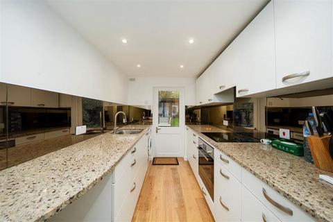 undefined, Freegrove Road, London N7