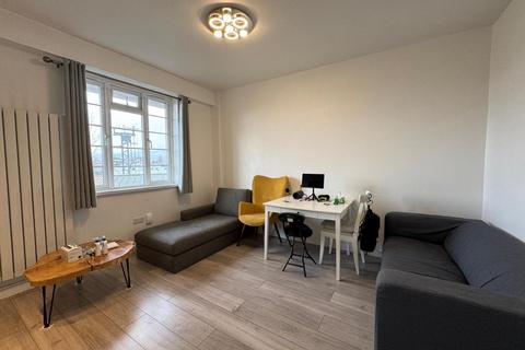 1 bedroom flat to rent, Horn Lane, W3