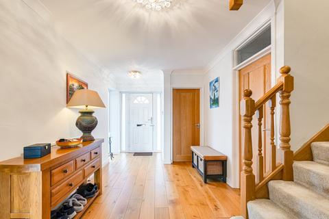 4 bedroom detached house for sale, Southend-on-sea SS3