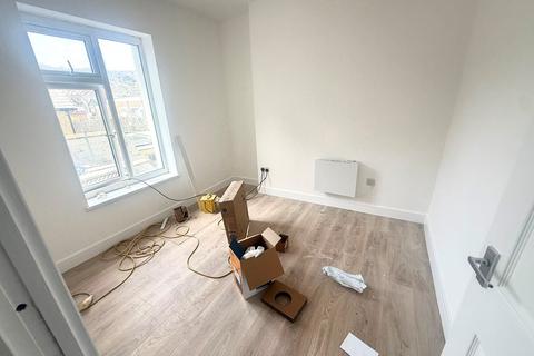 2 bedroom flat to rent, Flat 2,  Talbot Street, Maesteg