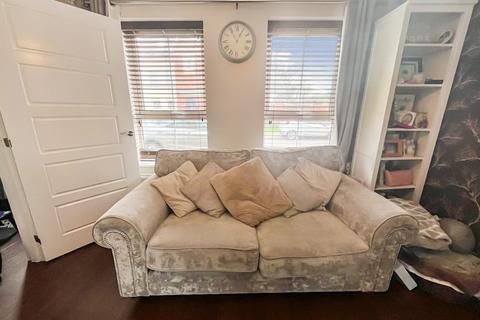 3 bedroom semi-detached house for sale, Burgundy Drive, Hemel Hempstead, HP2
