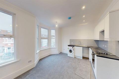 2 bedroom apartment to rent, Sheringham Avenue, London, E12