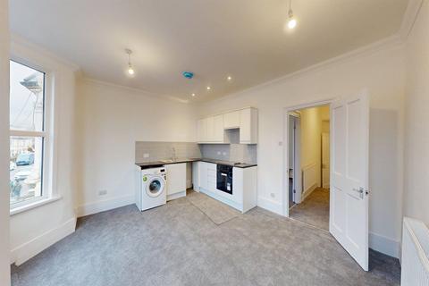 2 bedroom apartment to rent, Sheringham Avenue, London, E12