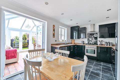 undefined, Larks Rise, Cullompton, Devon, EX15