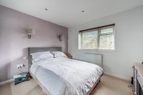 Annette Close, Harrow, HA3