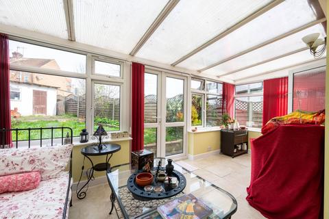 4 bedroom semi-detached house for sale, Park Road, Wembley, HA0