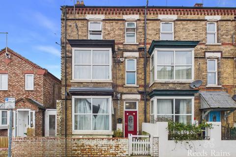 Windsor Crescent, East Yorkshire YO15