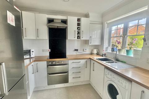 2 bedroom semi-detached house for sale, Kipping Close, Folkestone CT18