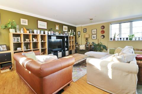 3 bedroom apartment for sale, Botley Road, Southampton SO30